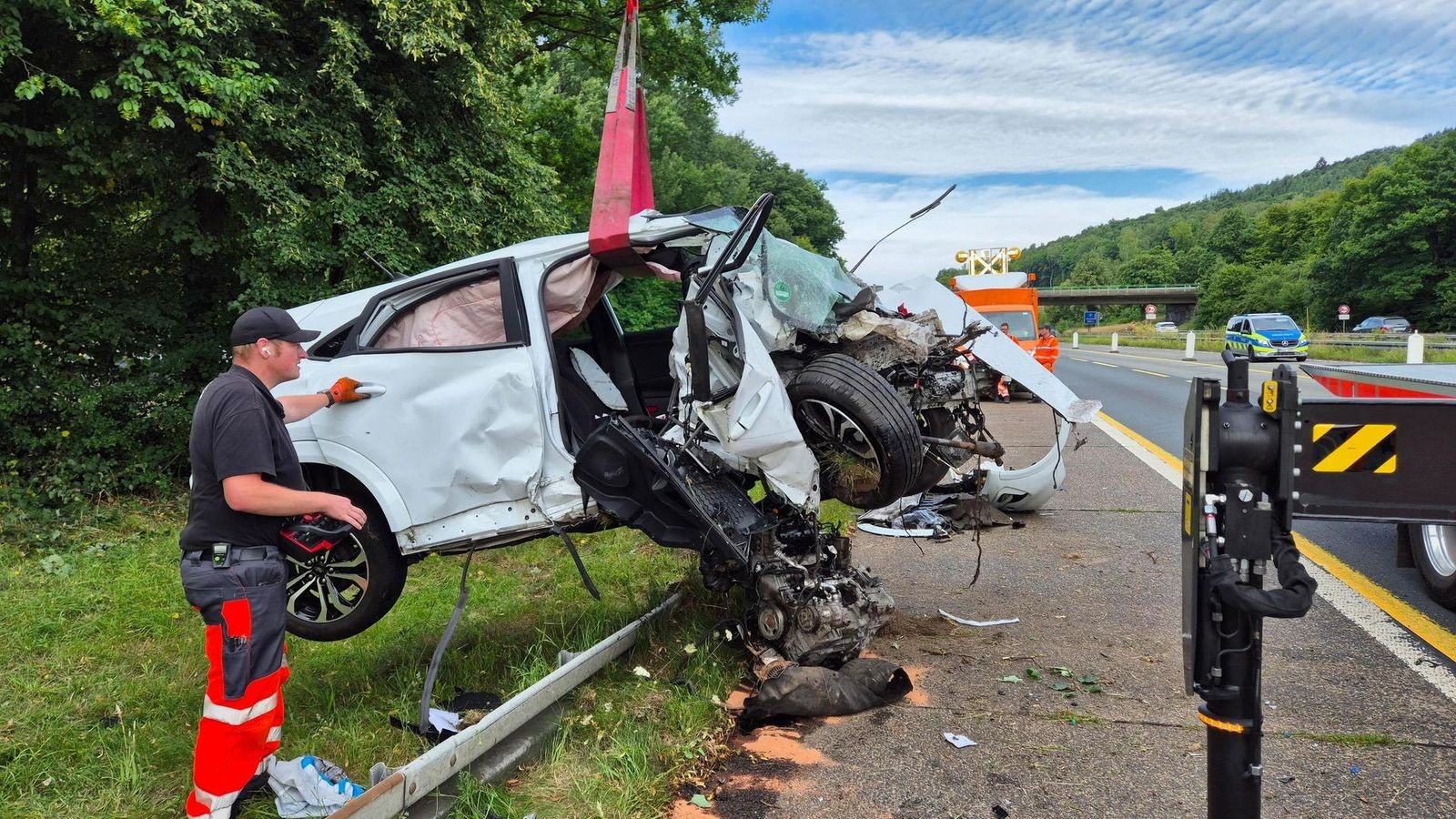 A45-bei-Siegen-Frau-lebensgef-hrlich-verletzt-Fahrer-offenbar-betrunken