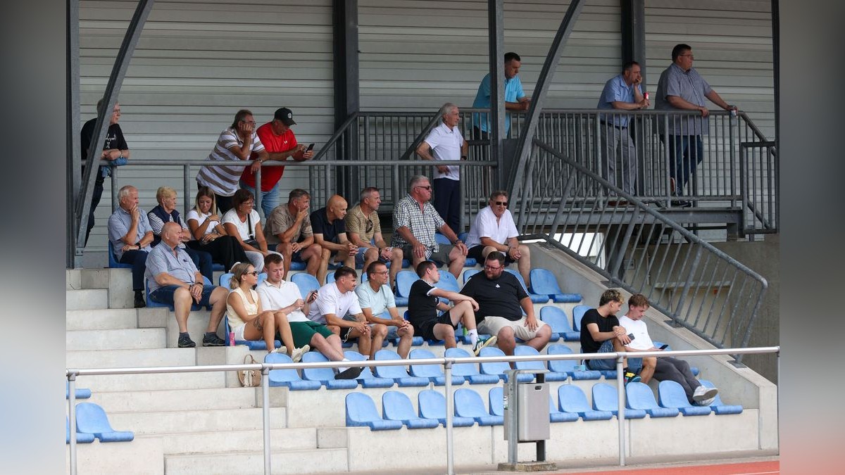 Der VfB Bottrop und der SC Westfalia Herne trennen sich in einem Testspiel 1:1 (0:0). Testspiel VfB Bottrop: VfB Bottrop - SC Westfalia Herne