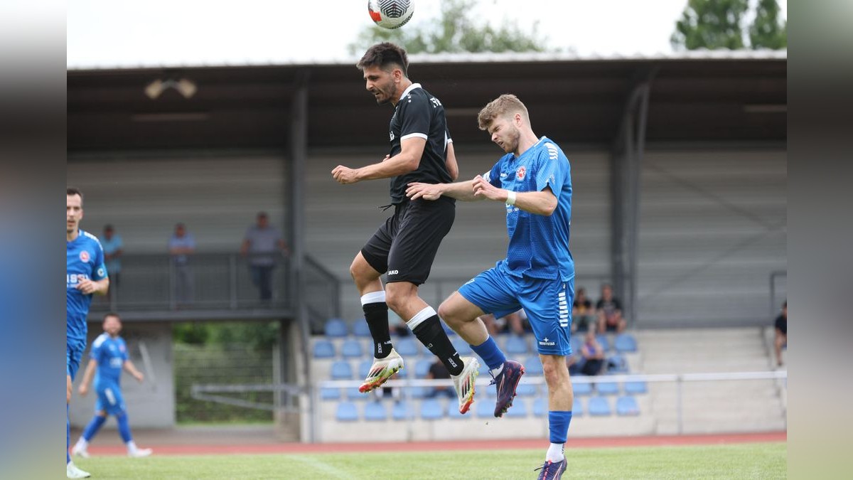 Der VfB Bottrop und der SC Westfalia Herne trennen sich in einem Testspiel 1:1 (0:0). Testspiel VfB Bottrop: VfB Bottrop - SC Westfalia Herne