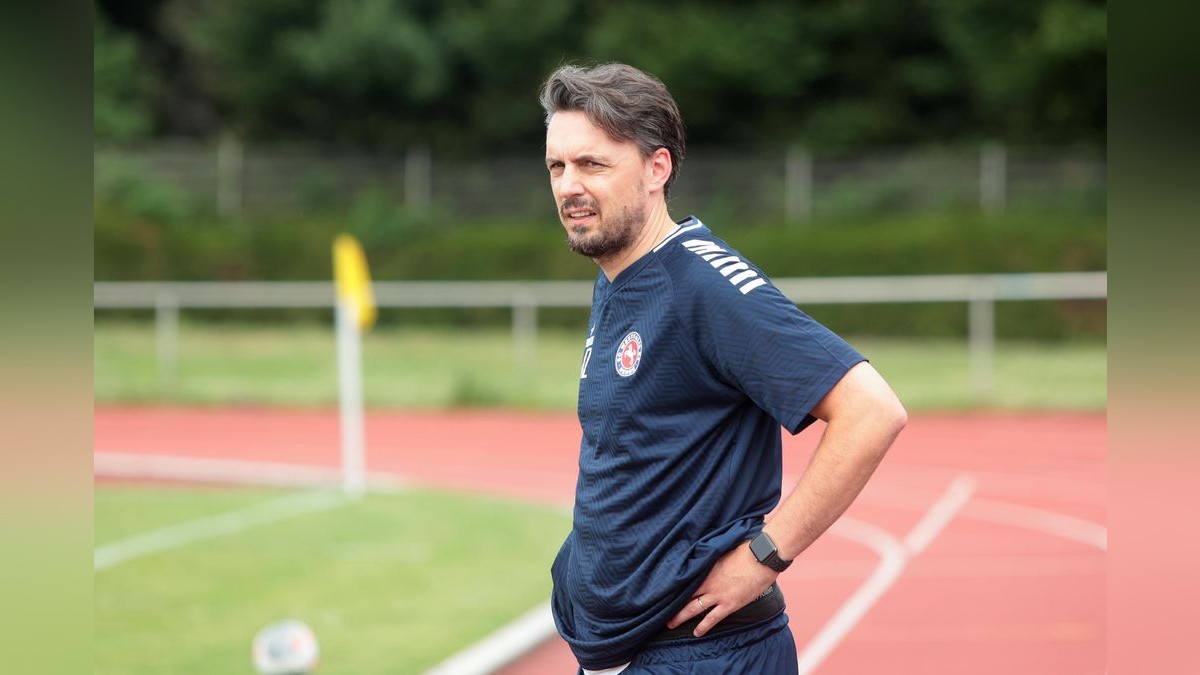 Der VfB Bottrop und der SC Westfalia Herne trennen sich in einem Testspiel 1:1 (0:0). VfB Bottrop gegen SC Westfalia Herne