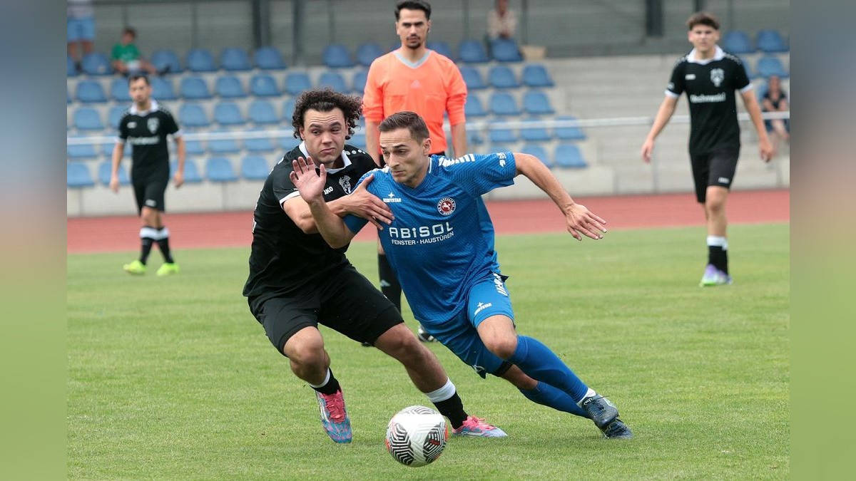 Der VfB Bottrop und der SC Westfalia Herne trennen sich in einem Testspiel 1:1 (0:0). VfB Bottrop gegen SC Westfalia Herne