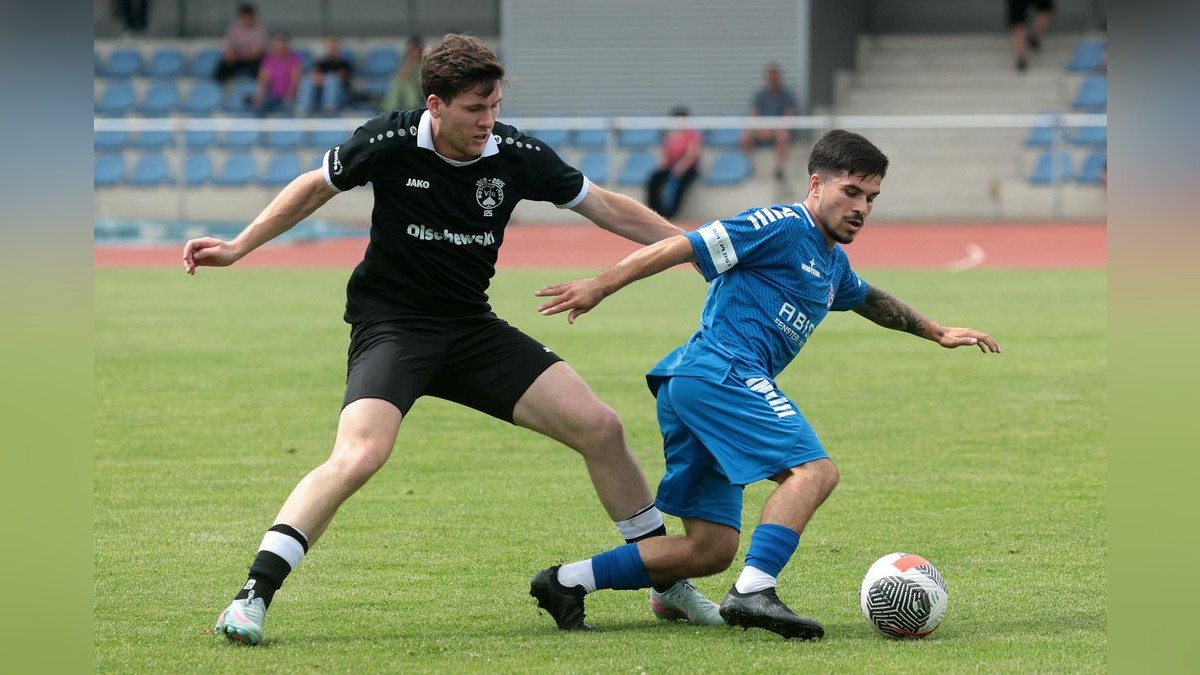 Der VfB Bottrop und der SC Westfalia Herne trennen sich in einem Testspiel 1:1 (0:0). VfB Bottrop gegen SC Westfalia Herne