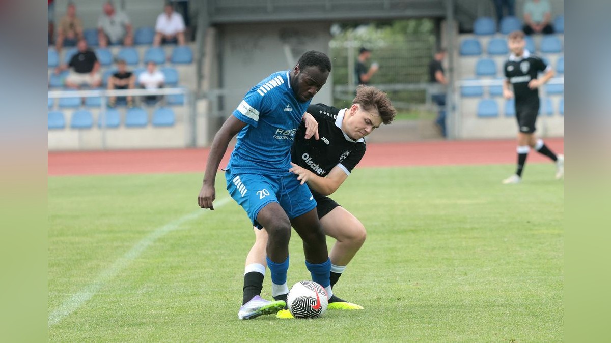 Der VfB Bottrop und der SC Westfalia Herne trennen sich in einem Testspiel 1:1 (0:0). VfB Bottrop gegen SC Westfalia Herne