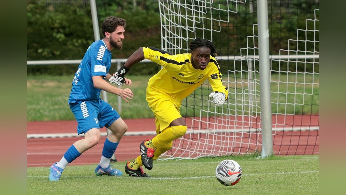 Der VfB Bottrop und der SC Westfalia Herne trennen sich in einem Testspiel 1:1 (0:0). VfB Bottrop gegen SC Westfalia Herne