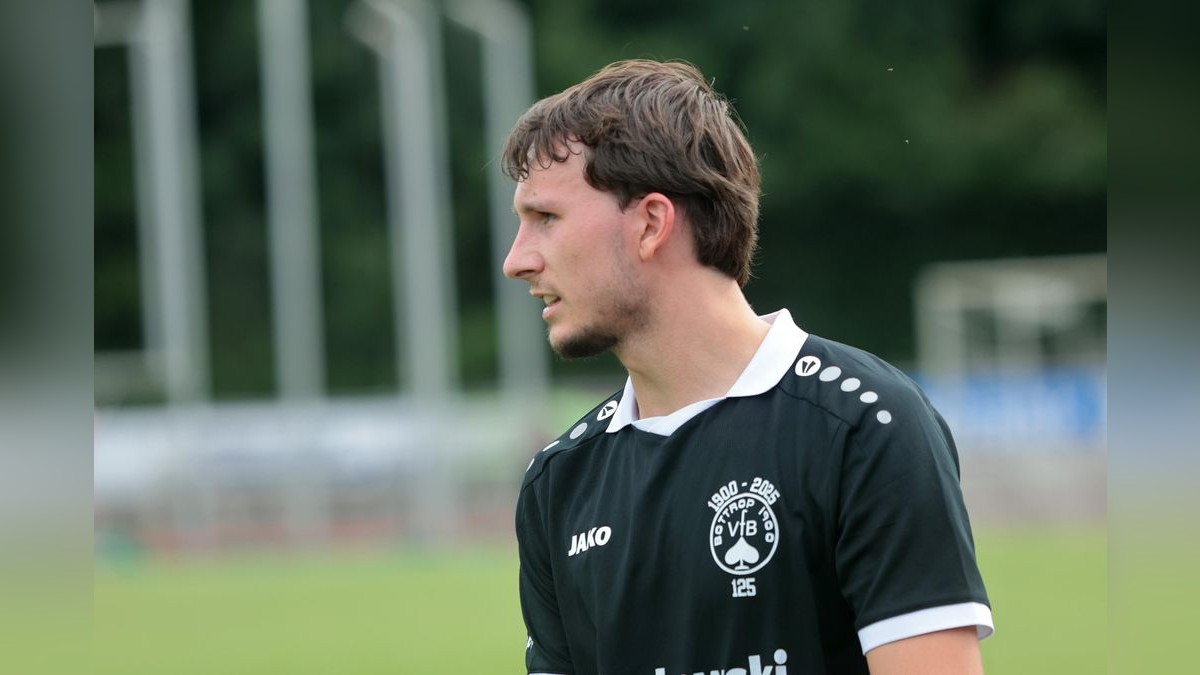 Der VfB Bottrop und der SC Westfalia Herne trennen sich in einem Testspiel 1:1 (0:0). VfB Bottrop gegen SC Westfalia Herne