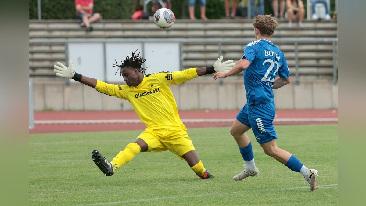 Der VfB Bottrop und der SC Westfalia Herne trennen sich in einem Testspiel 1:1 (0:0). VfB Bottrop gegen SC Westfalia Herne