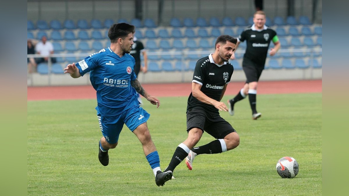 Der VfB Bottrop und der SC Westfalia Herne trennen sich in einem Testspiel 1:1 (0:0). VfB Bottrop gegen SC Westfalia Herne