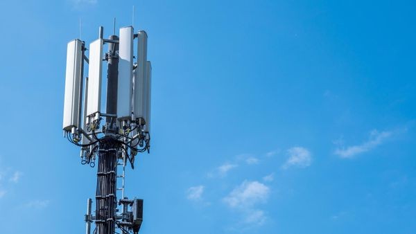 „Funkloch droht“: Telekom sucht Standort für neuen Mast in Hamburg