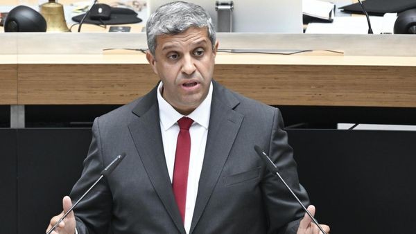 SPD-Fraktionschef Saleh verteidigt neue Schulden für Berlin