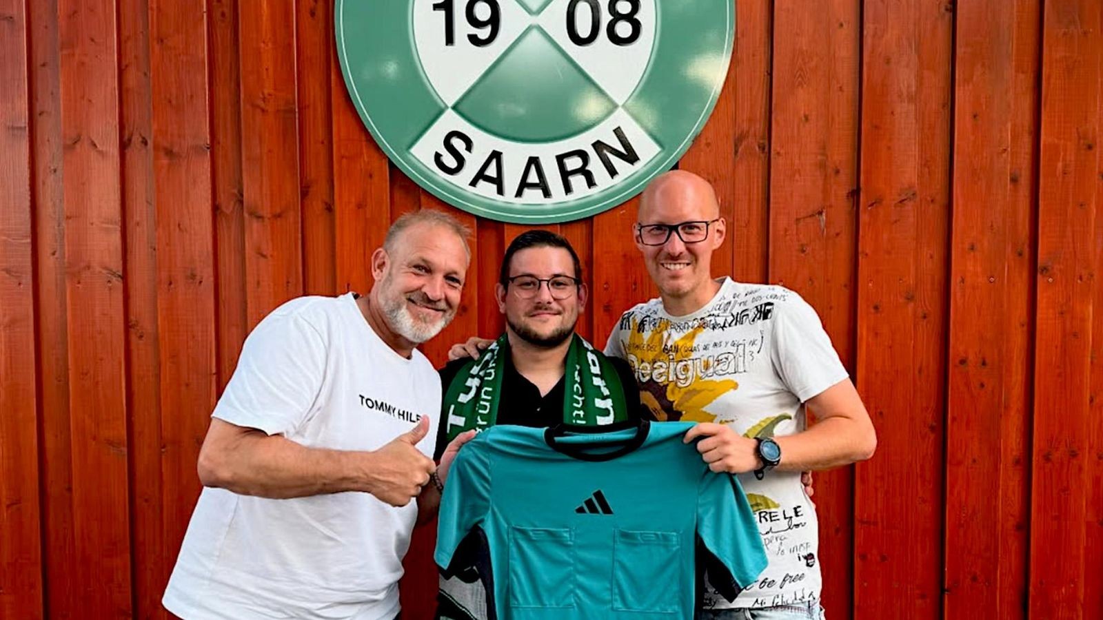 Vorgestellt-wie-ein-neuer-Spieler-Schiedsrichter-wechselt-nach-M-lheim