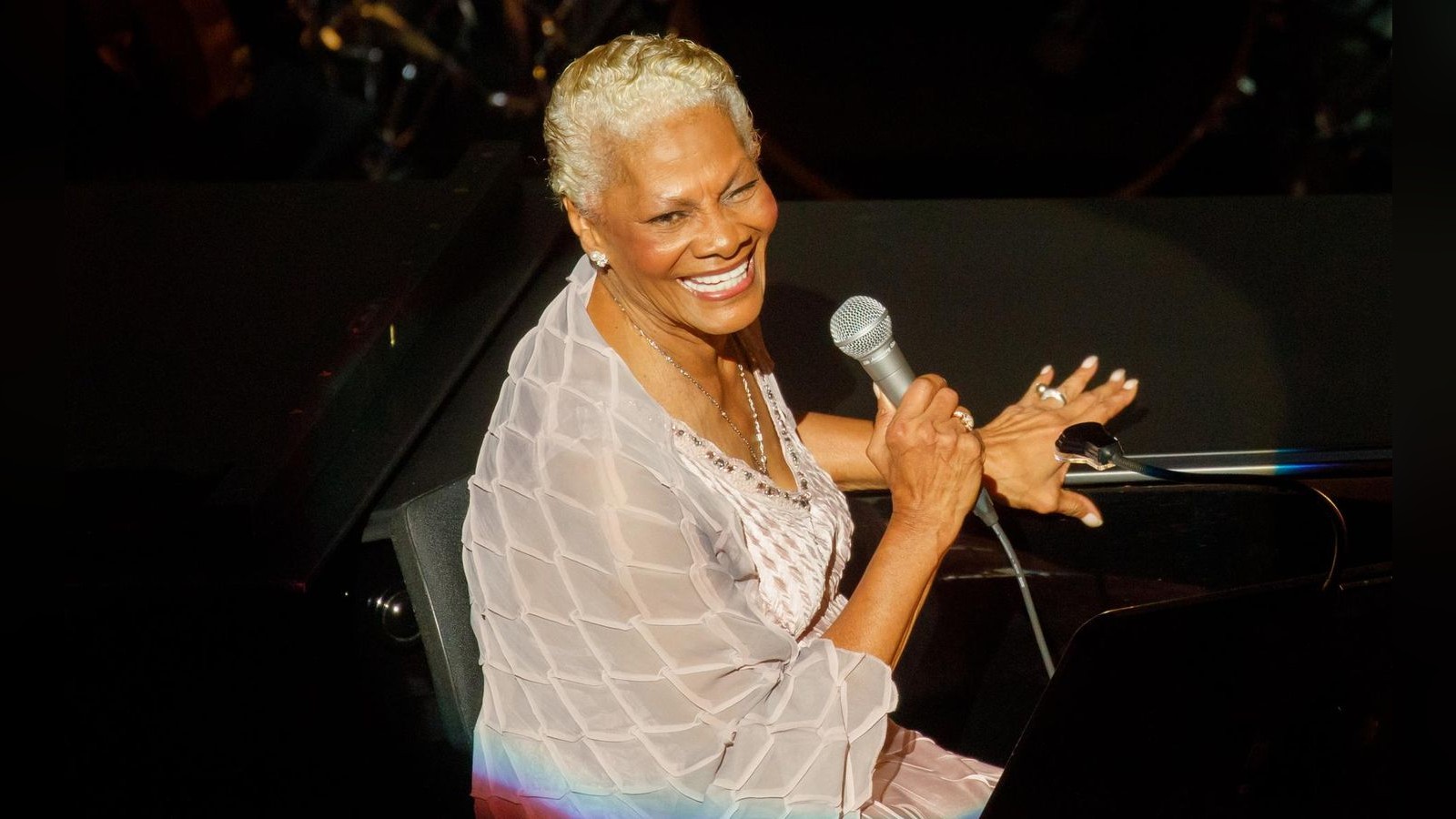 Dionne-Warwick-in-Duisburg-Kostenlos-zum-Weltstar-ins-TaM