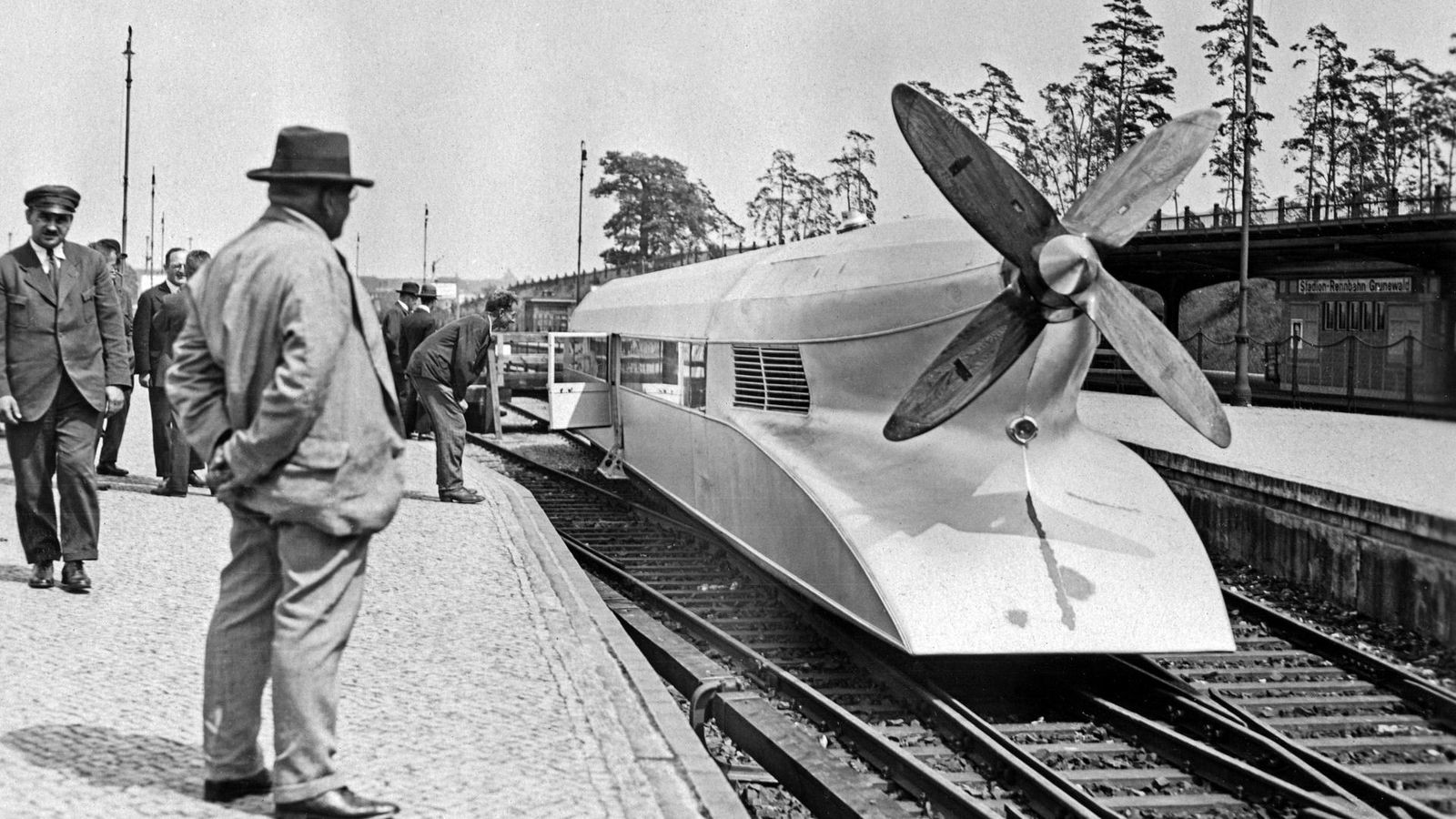 Hamburg-Hannover-Wie-der-Schienenzeppelin-Geschichte-schrieb