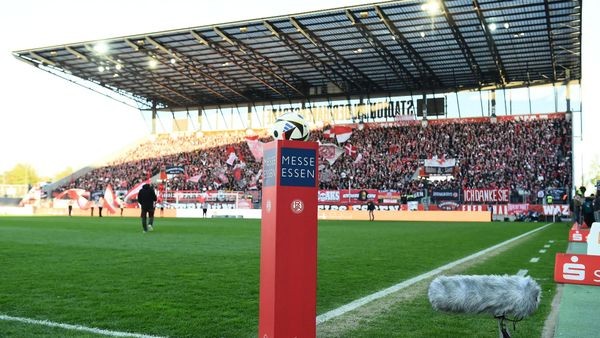 RWE: 3. Liga startet - Favoriten, Finanzen und neue Rekorde