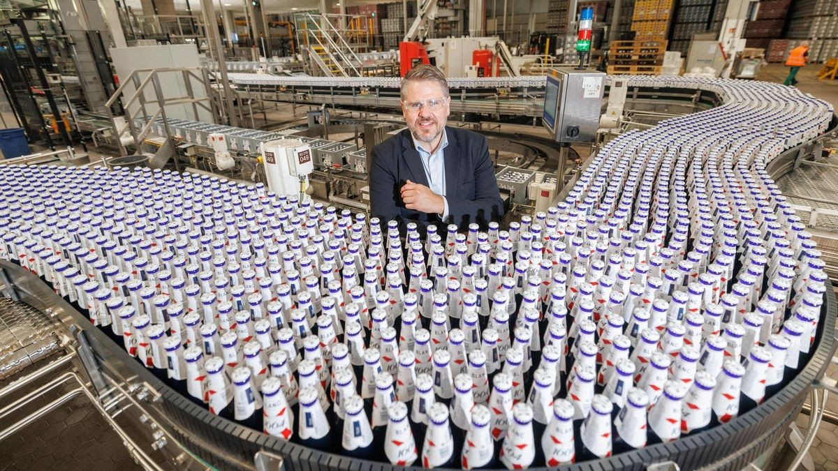 Ein Däne in Hamburg: Als Carlsberg-Deutschland-Chef sorgte Simon Mosegaard Fibiger unter anderem dafür, dass das Szene-Bier „1664 blanc“ in der Holsten-Brauerei in Hausbruch abgefüllt wird.