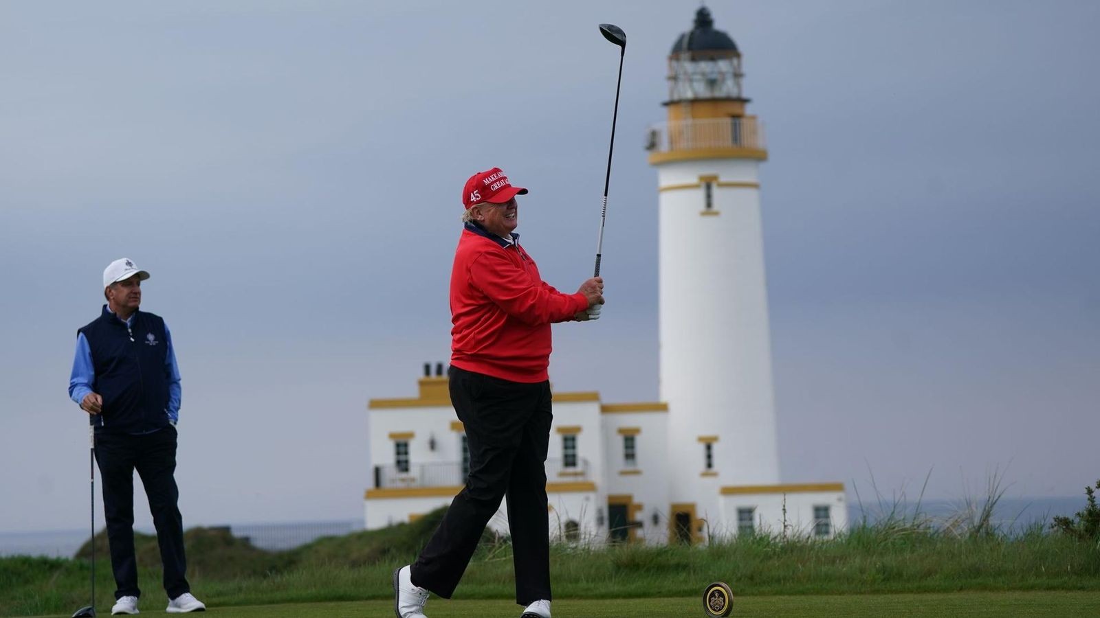 Trump-besucht-in-Schottland-seine-Golfpl-tze-Warum-ihn-Protest-erwartet
