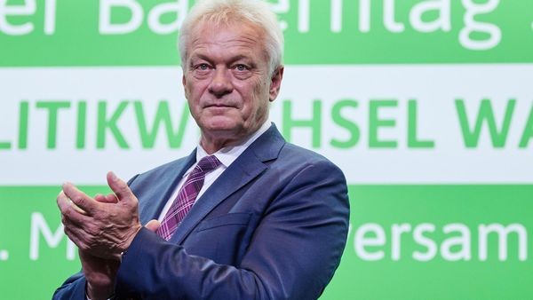 Nemiri v kmetijstvu: Minister Rainer zaprl mesnico in pričakuje spremembe v EU