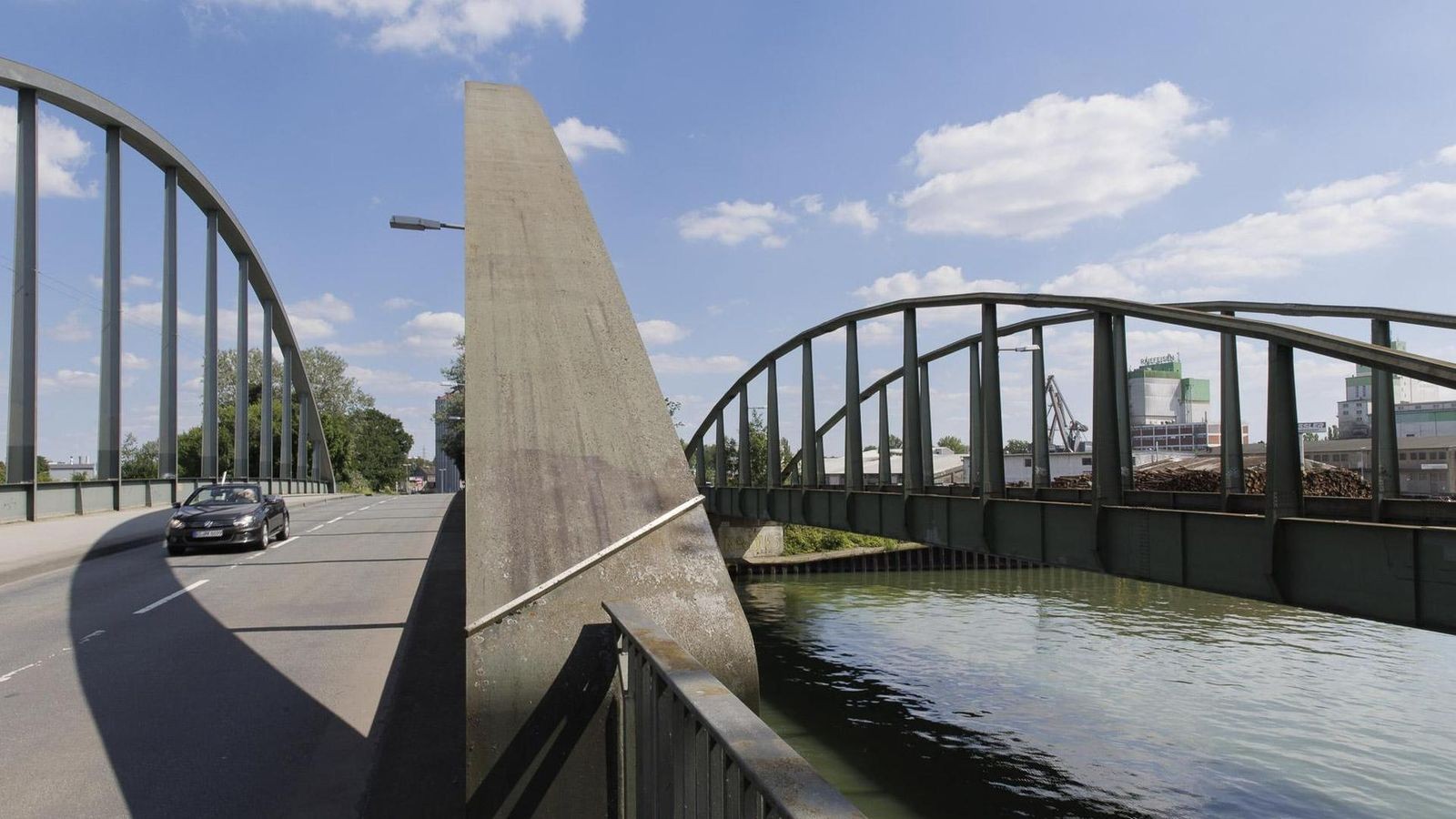Bau-verz-gert-sich-Verkehr-wird-einspurig-auf-Braunschweiger-Br-cke