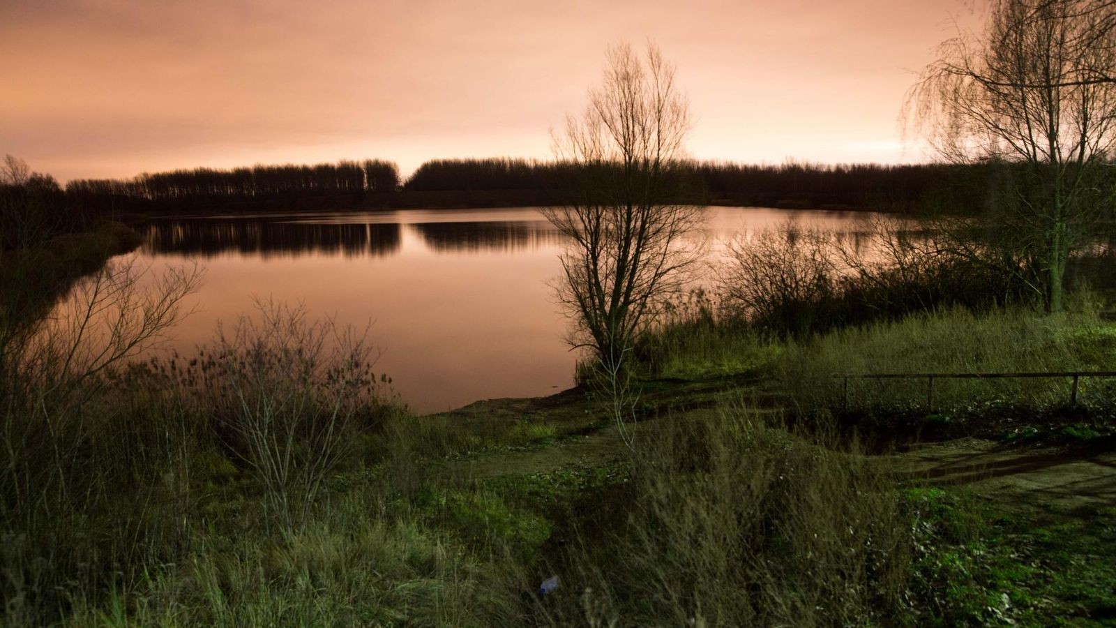 Verborgene-Bunkerruinen-Als-der-Weltkrieg-Berliner-Kleing-rten-erreichte