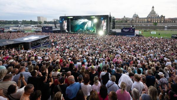 Kaisermania 2025 in Dresden: Kritik an Orga – „Erinnerte an Viehtrieb“