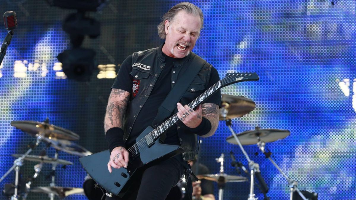 Entertainment Bilder des Tages James Hetfield of Metallica on stage at Ullevi Stadium in Gothenburg on July 9, 2019 GOT