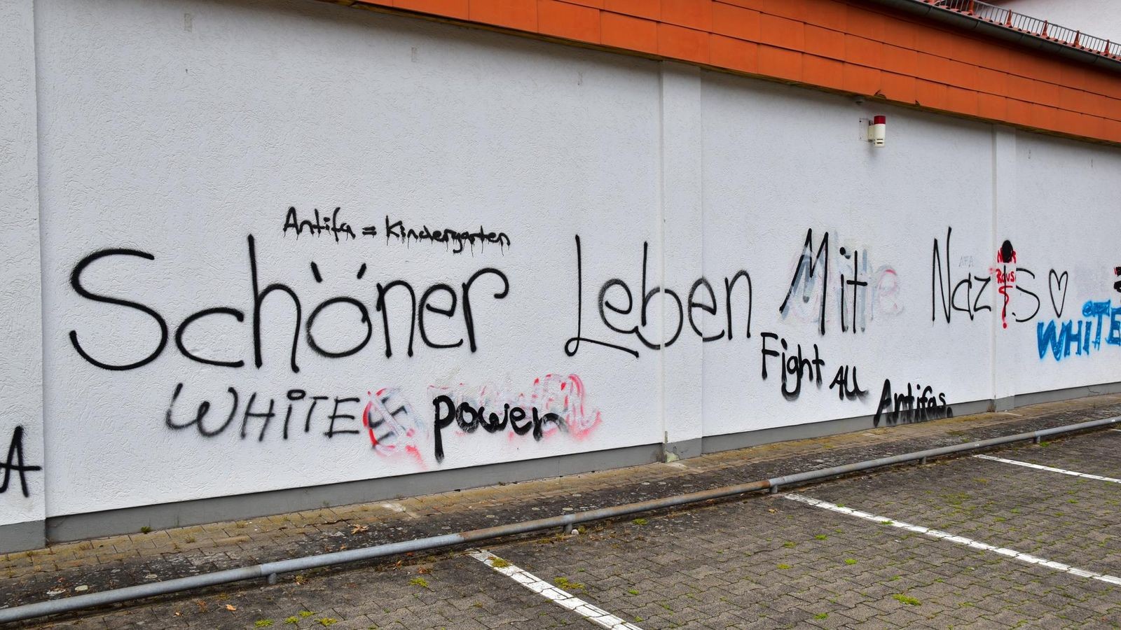 Hakenkreuz-Hitlergru-und-Co-Th-ringen-will-Sch-ler-h-rter-bestrafen