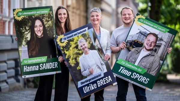 Grüne wollen in Stichwahl: 900 Plakate in überraschender Farbe