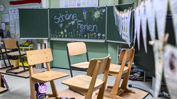 Kritike berlinskega šolskega sistema zaradi pomanjkljivega širjenja skupnostnih šol