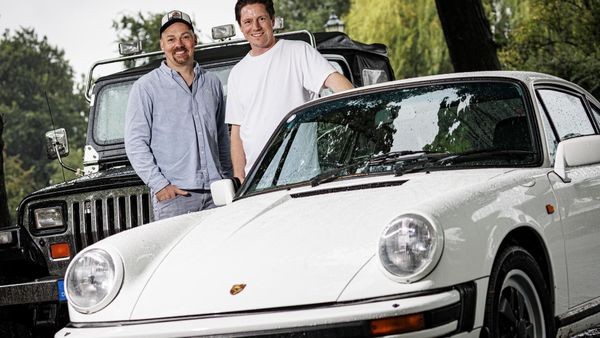 Exklusiver neuer Club in Hamburg vermietet schmucke Oldtimer