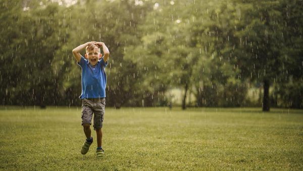 Verregnete Sommerferien: „Uns fällt die Decke auf den Kopf“