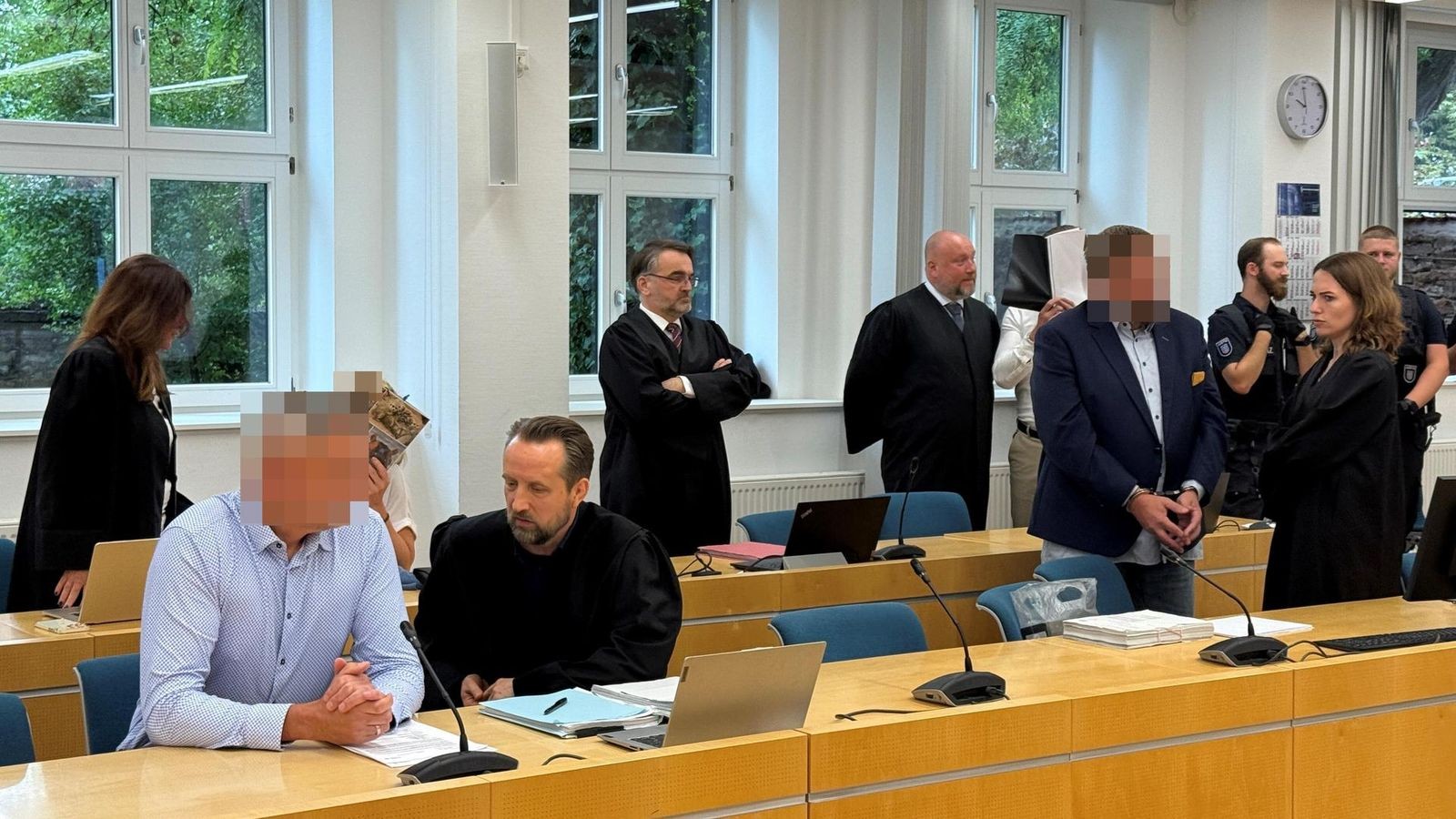Krypto-Betrugsprozess: Verteidiger in Erfurt wollen den Gerichtsort ...