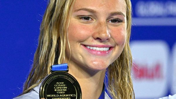 Summer McIntosh: So tickt der Topstar der Schwimm-WM
