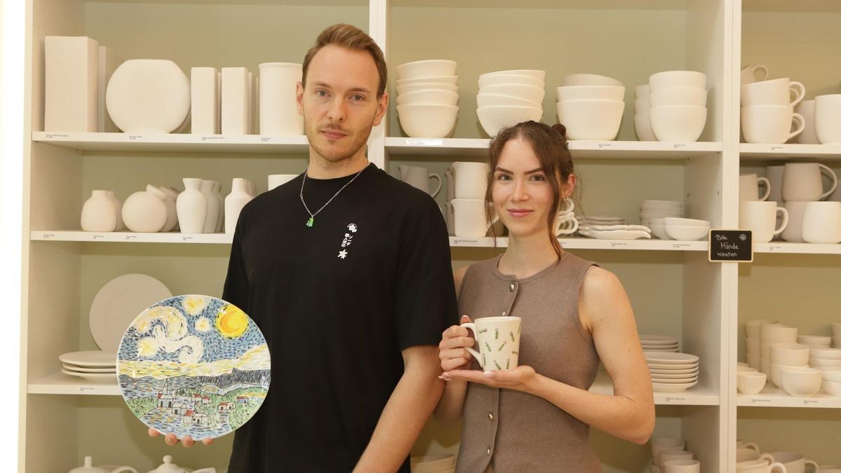 Nina Mascher und Fabian Urban betreiben das Porzellanlädchen am Schmuggelstieg in Hamburg-Langenhorn