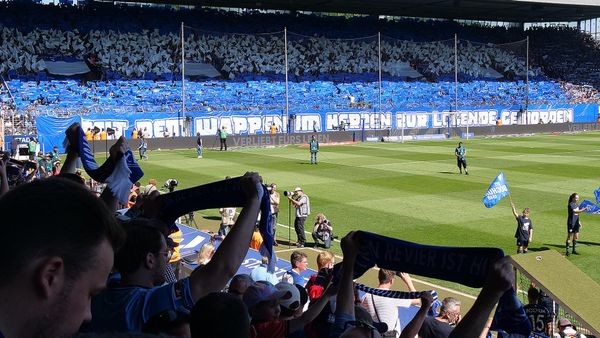 Mit der WAZ zum VfL Bochum: 10x2 Dauerkarten zu gewinnen