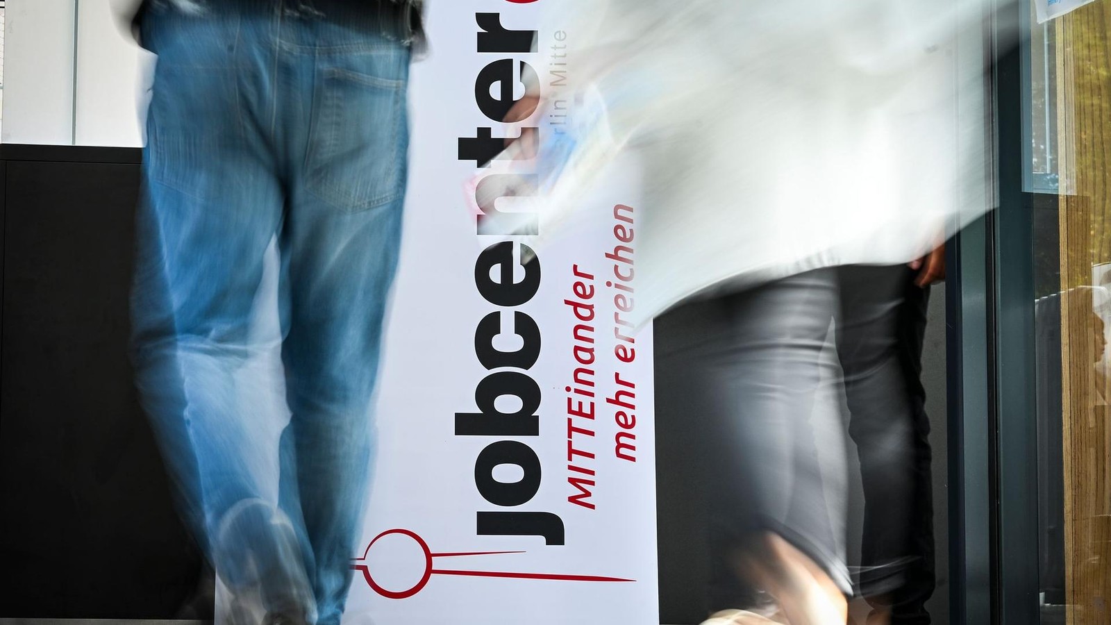 Erneuter-R-ckgang-Zahl-der-Erwerbst-tigen-in-Berlin-leicht-gesunken