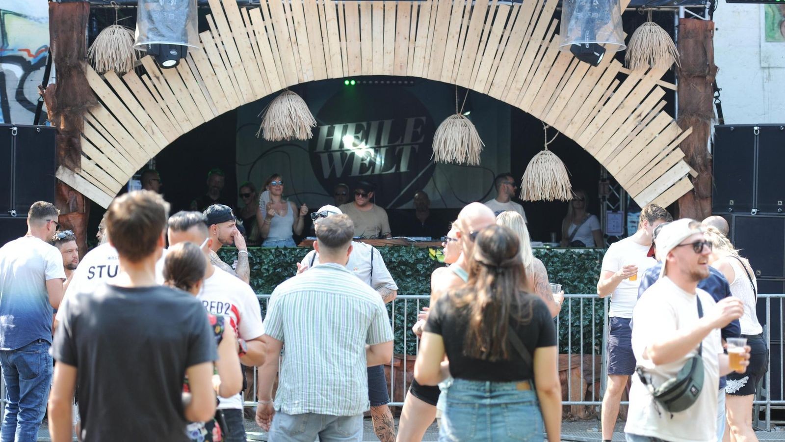 Heile-Welt-Open-Air-Das-bietet-das-Festival-in-Neukirchen-Vluyn