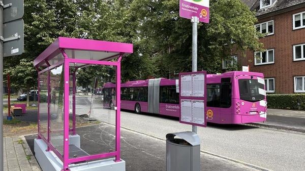 Ersatzverkehr gestartet: Warum die meisten Busse leer fahren