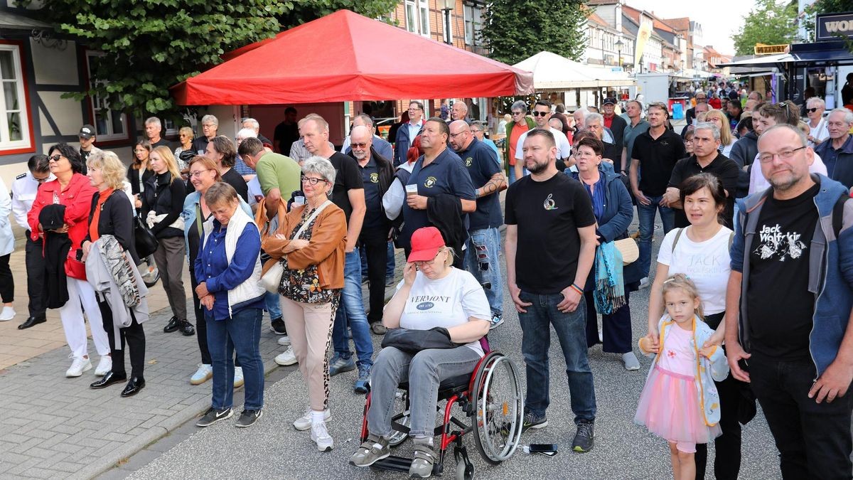 Trotz des wechselhaften Wetter war der Besuch zum Eberfest-Start in Vorsfelde gut.