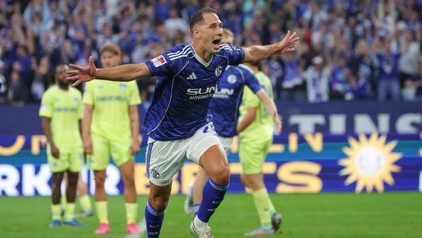 Schalke mit Schiri-Glück: Warum das zweite Tor nicht zählen darf