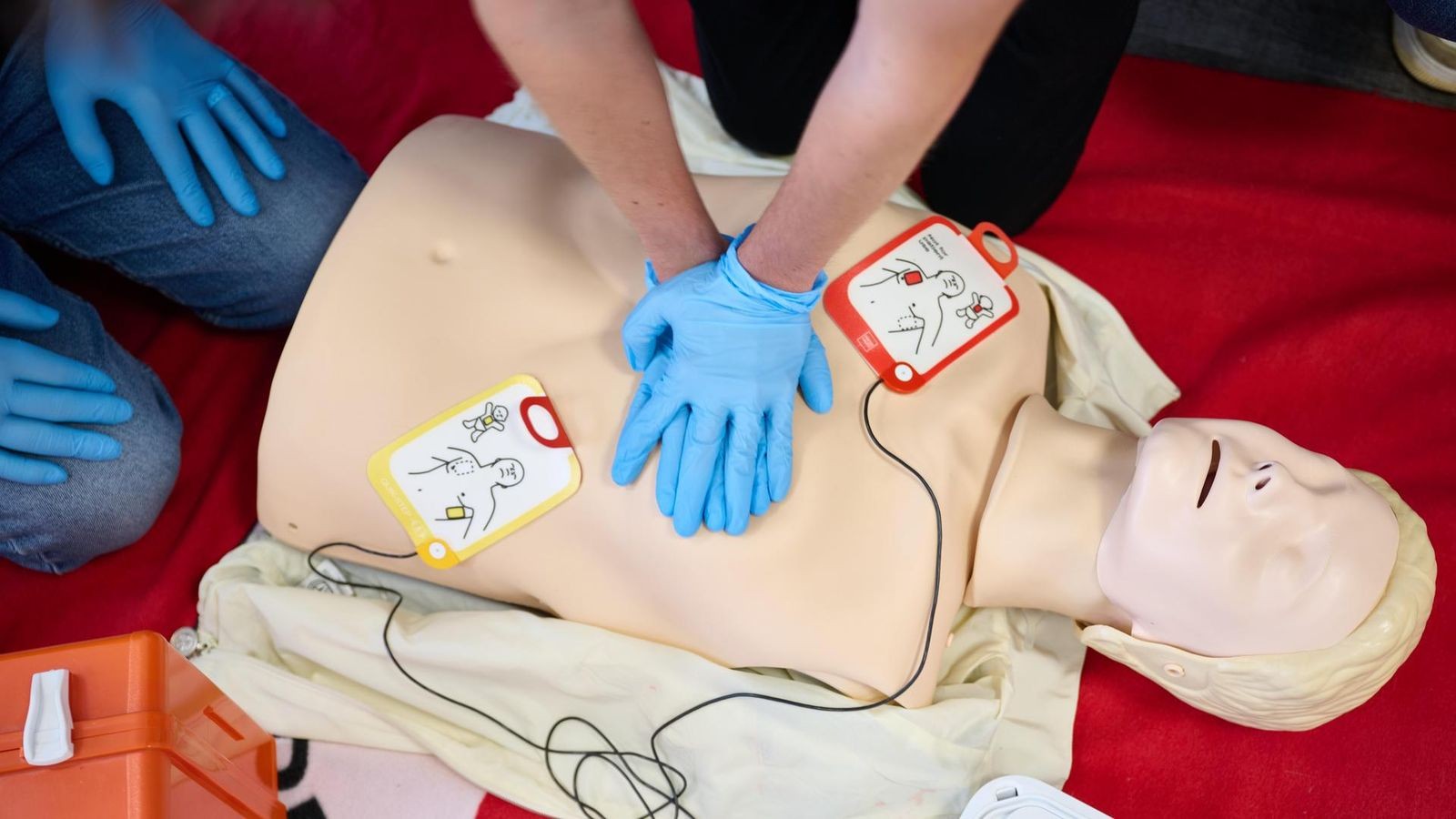 Herzstillstand-in-Erfurt-So-sollen-mehr-Menschen-berleben