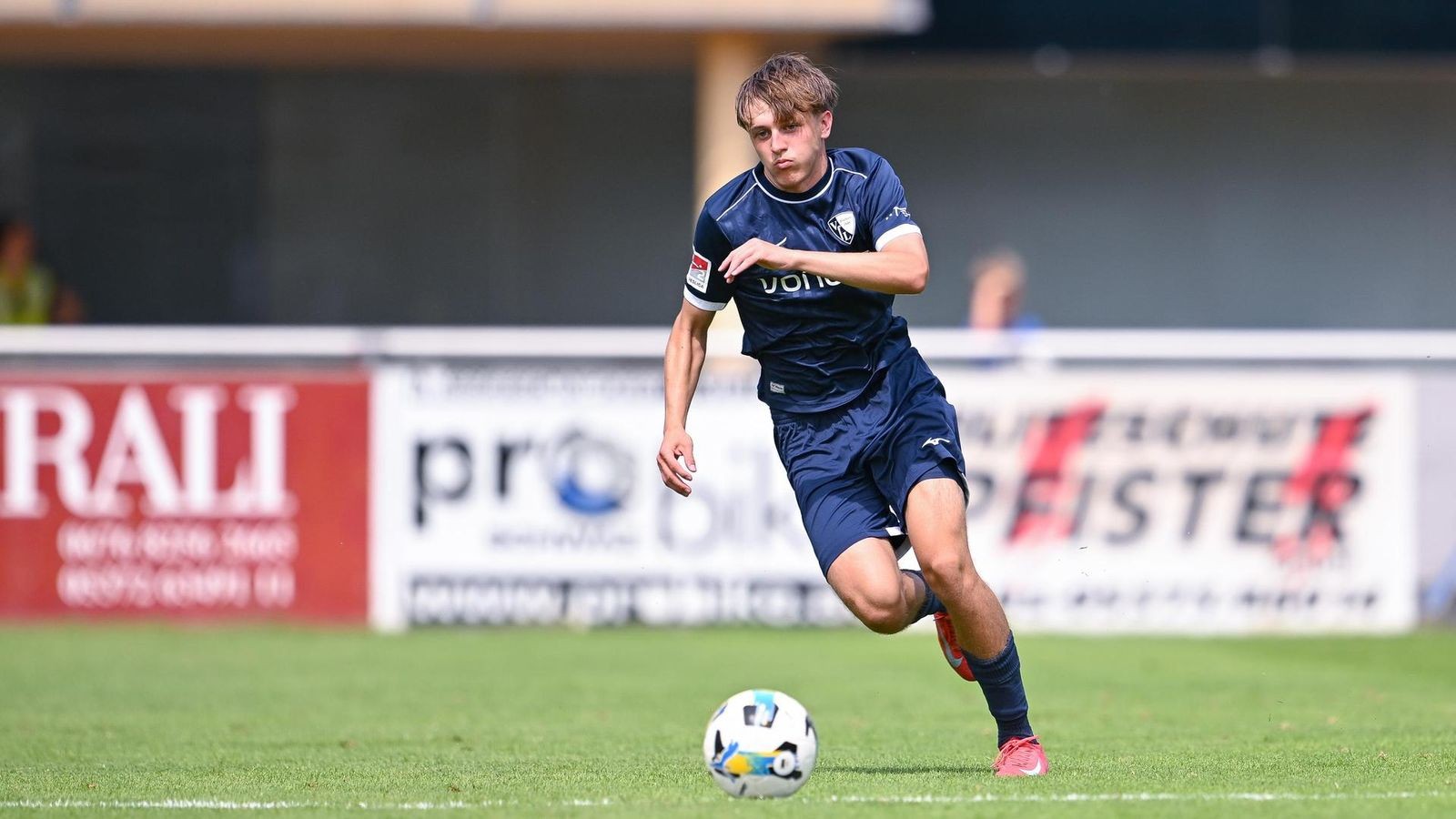 Liveticker-aus-dem-Talentwerk-U19-des-VfL-will-gegen-Leverkusen-Revanche