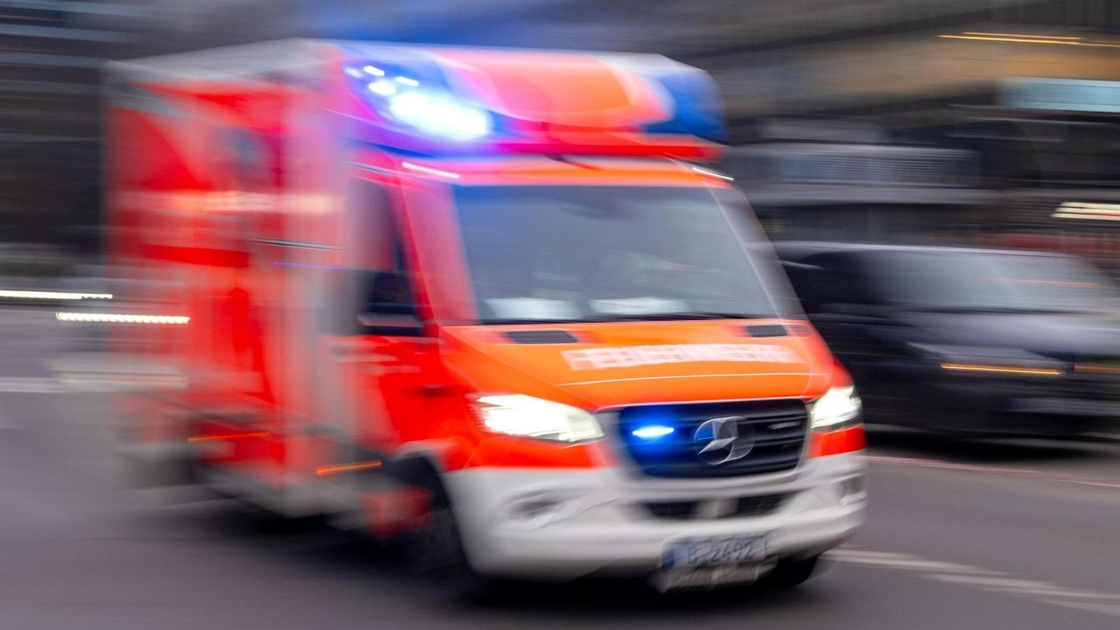 Von-Auto-erfasst-8-j-hriges-Kind-im-Weimarer-Land-schwer-verletzt