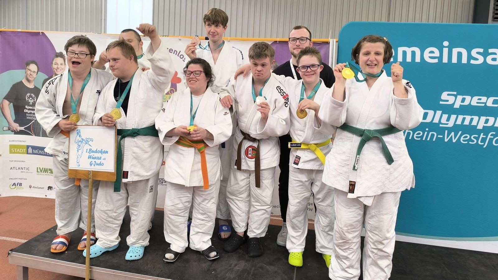 Spendenaktion-H-nxer-Judoka-tr-umen-von-Special-Olympics