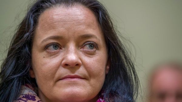 Beate Zschäpe, obsojena neonacistična teroristka NSU, vključena v program za izstop iz neonacistične scene