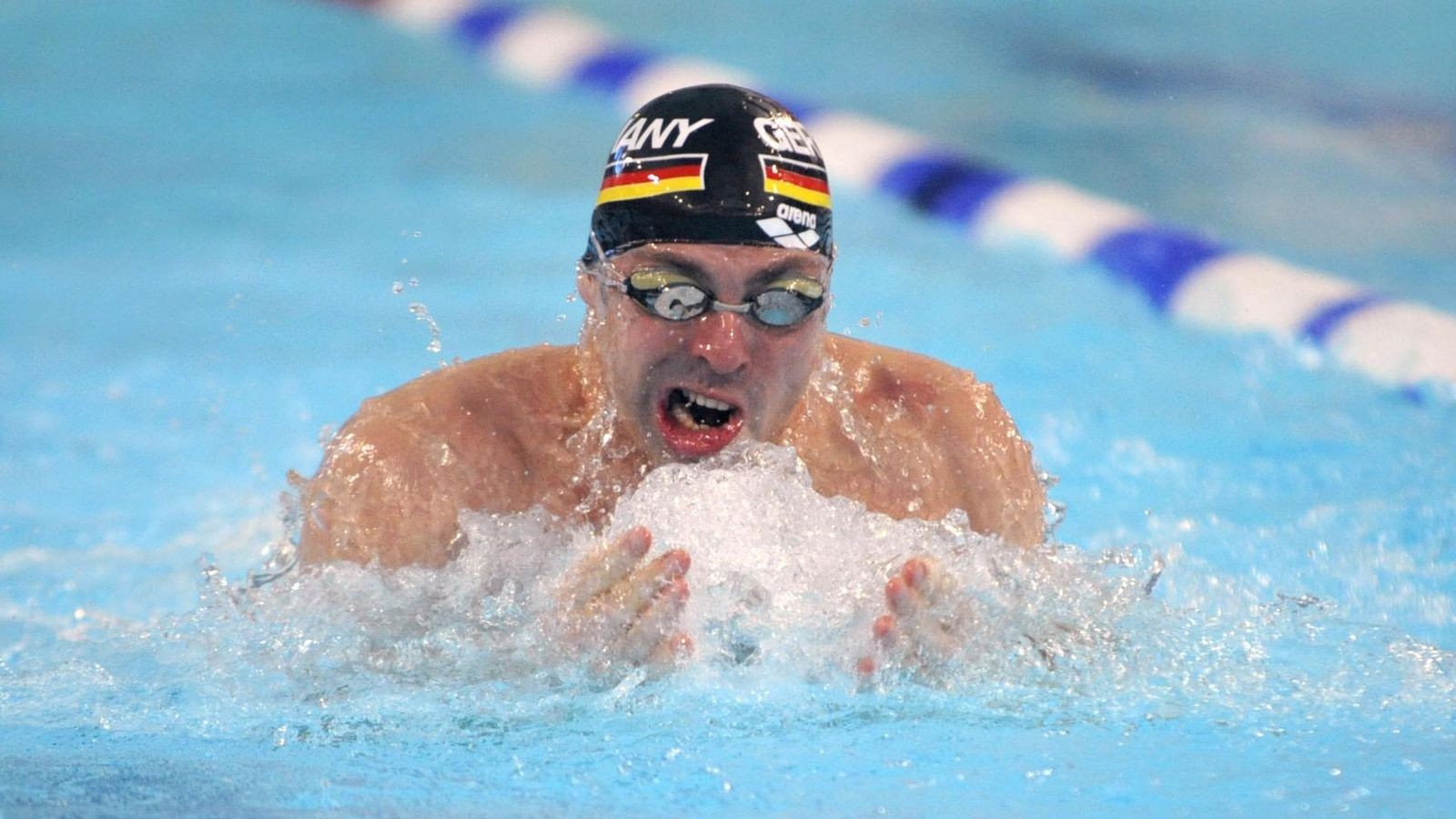 Als-Mark-Warnecke-zum-ltesten-Schwimm-Weltmeister-aller-Zeiten-wurde
