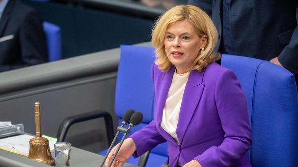 Julia Klöckner soll CDU-App mit „Nius“-Finanzier geplant haben