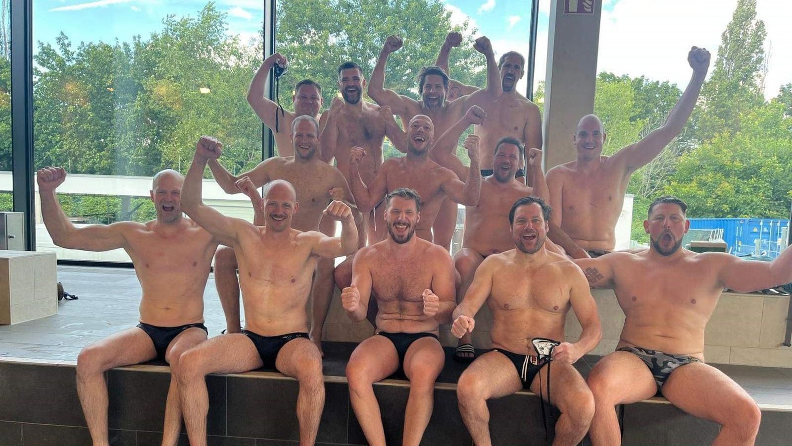 Ein-gro-es-Klassentreffen-der-Wasserballer-in-Duisburg