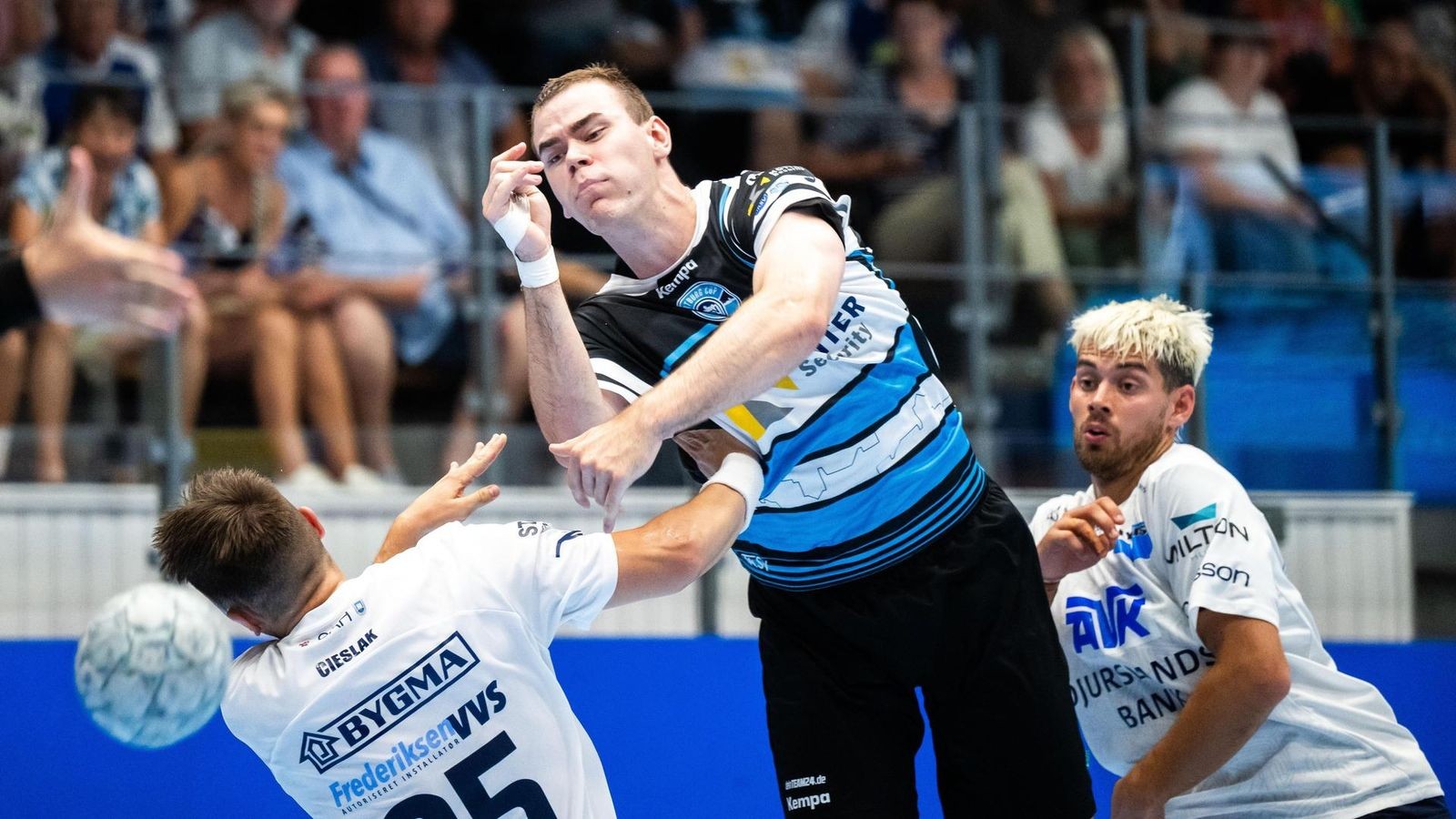 ThSV-Eisenach-So-lief-der-Auftakt-der-Gastgeber-in-den-Wartburg-Cup