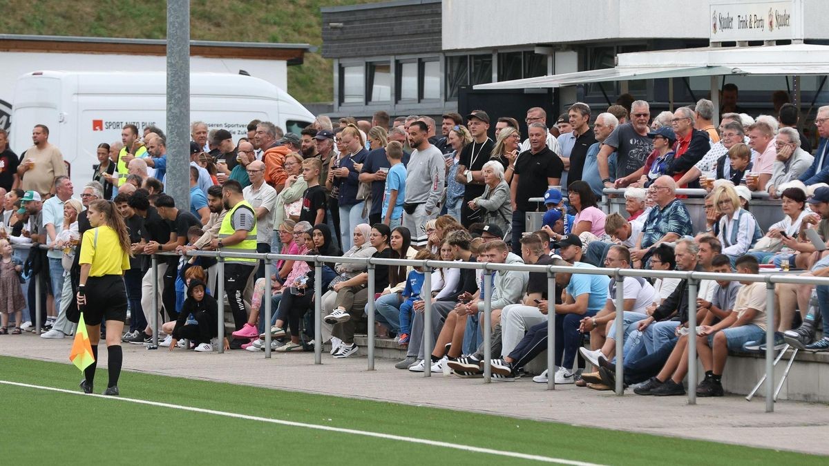 Fußball-Landesliga, Derby, Rhenania Bottrop - VfB Bottrop