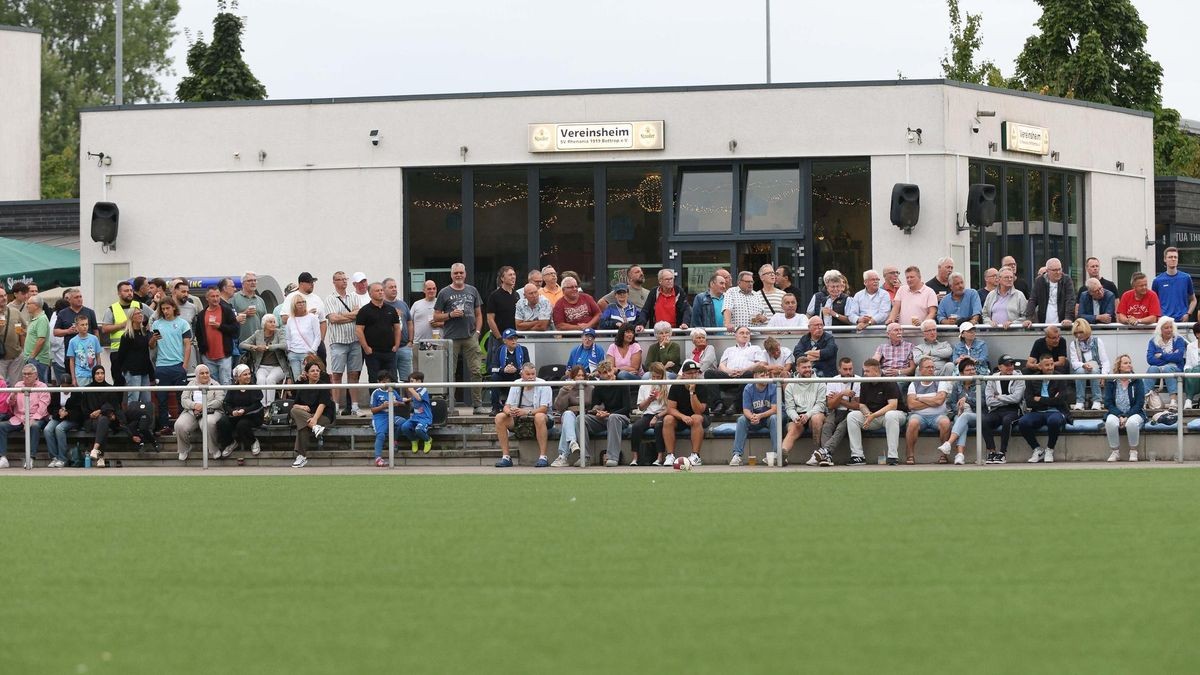 Fußball-Landesliga, Derby, Rhenania Bottrop - VfB Bottrop
