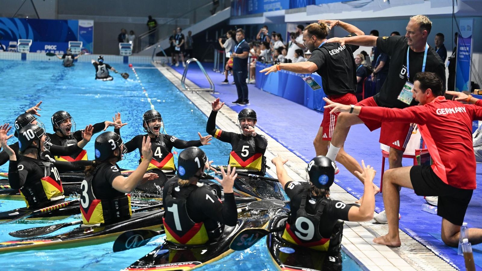 Duisburger-Triumph-in-Chengdu-Double-im-Kanupolo